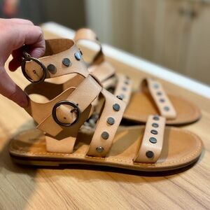 American Eagle womens sandal